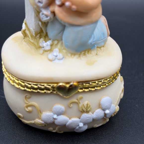 Precious Moments A Time for Prayer Little Boy With Cross Trinket Box - Picture 12 of 12